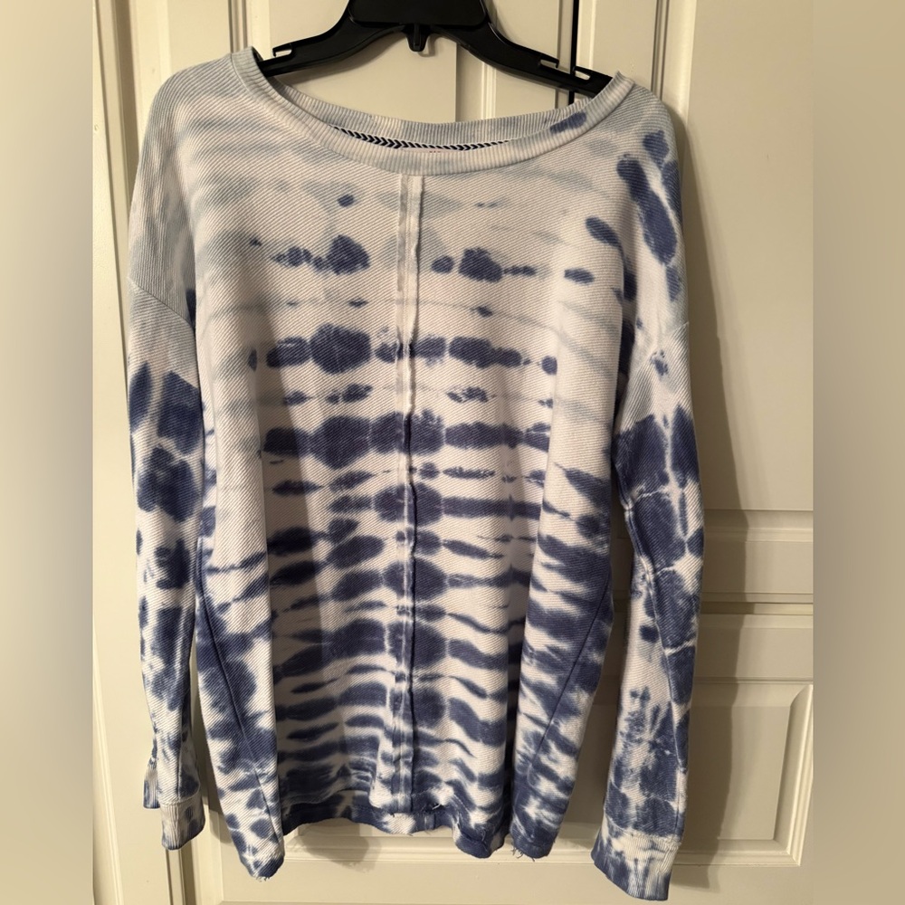 New Directions Navy and White Knit Top oversized size small